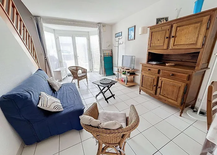 펜션 Charmante Maison A 150m De La Plage, 2 Chambres, Jardinet, Proche Jullouville Et St Pair-sur-mer - Fr-1-361-33 *