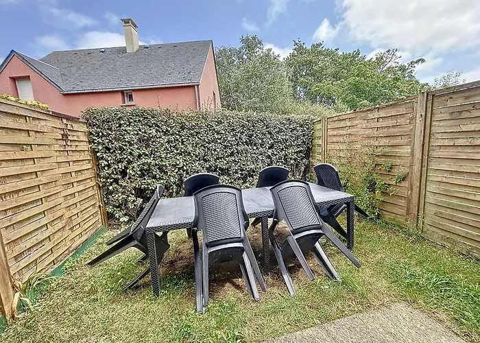 Charmante Maison A 150m De La Plage, 2 Chambres, Jardinet, Proche Jullouville Et St Pair-sur-mer - Fr-1-361-33 *